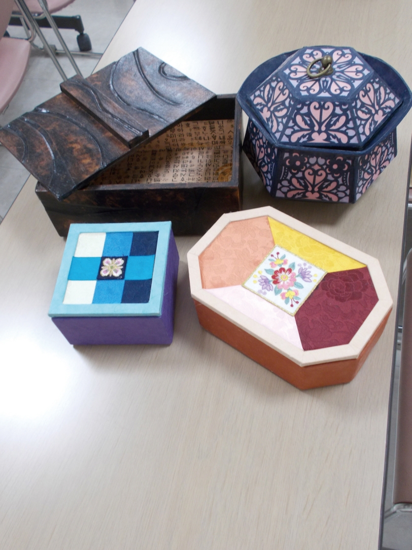 韓紙工芸グループ | えがおー江東区限定ー